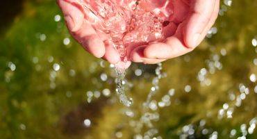 eau de source naturelle